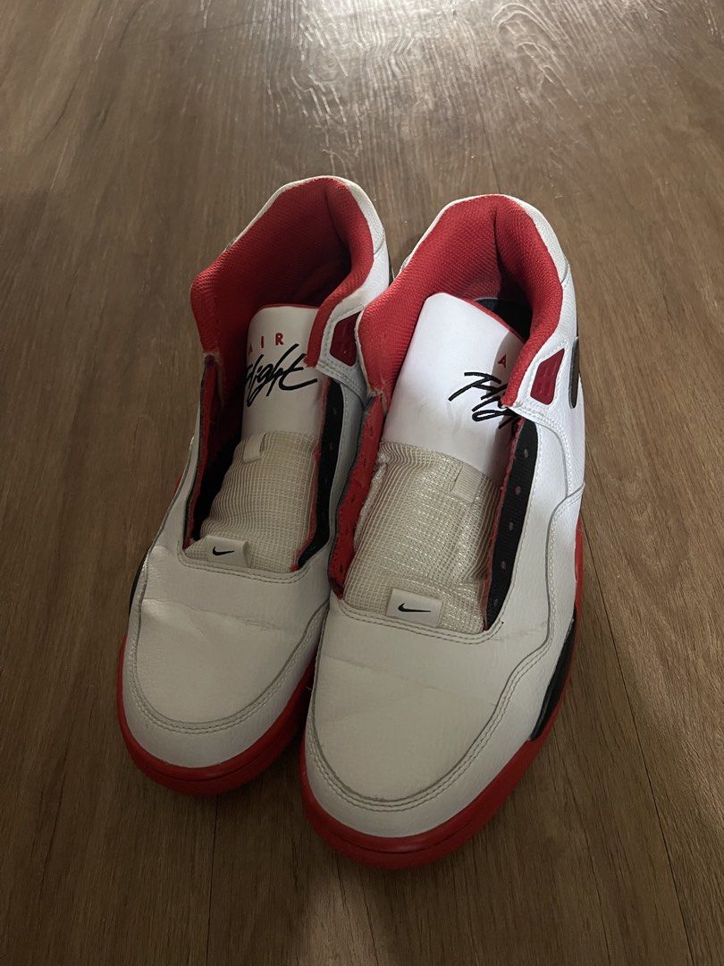 Flight Legacy - Size 9.5 (Category: Sneakers & Footwear) located in Mandaluyong City. Submitted by ryh-bns-mn (Listing ID 1469239910, Image 2). Description: .