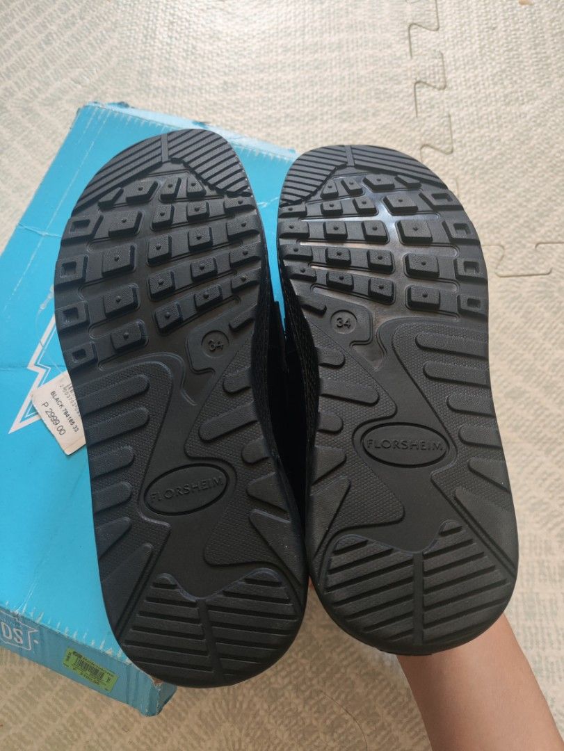 Floresheim Black Leather Shoes (Category: Babies & Kids Fashion) located in Taguig. Submitted by cleanupmomma (Listing ID 1469207489, Image 3). Description: Please take time to read ❤️ 📍FREE SF WITHIN METRO MANILA ONLY Brandnew see photo for all the details and conditions wyiwyg.