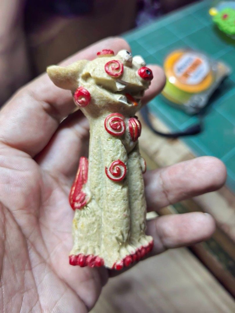 Foo Dog Figurine (Category: Other Home Decor) located in Cebu City. Submitted by dudes_villanueva (Listing ID 1469278705, Image 2). Description: Foo Dog na Special Material : Polyresin 📌 In excellent condition. May chip yata sa Tip na Hair Height : 3 in.