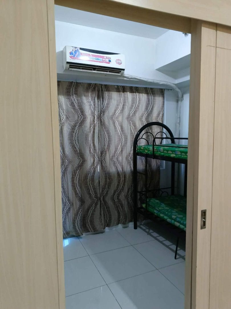 FOR LEASE – SUN RESIDENCES NEWLY PAINTED (Category: Apartments & Condos) located in Makati City. Submitted by condo88888888 (Listing ID 1463386609, Image 1). Description: FOR LEASE – 1BR WITH BALCONY AT SUN RESIDENCES Newly Painted | Semi-Furnished | Prime Location Location: Sun Residences, Welcome Rotonda, Quezon City Unit Details: 1 Bedroom with Balcony Approximately 27 sam Semi-Furnished Newly Painted Can Accommodate Up to 4 Occupants Air-Cond