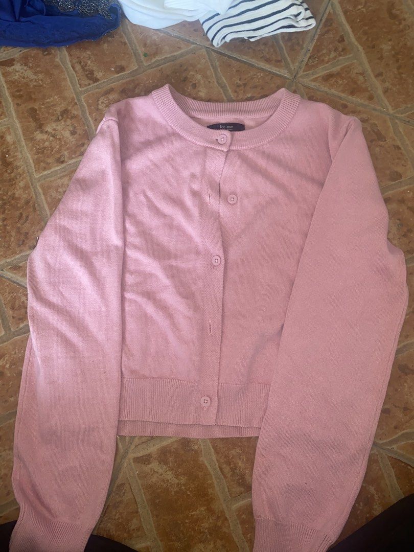 for me Pink Knit Cardigan Extra Small (Category: Coats, Jackets and Outerwear) located in Manila. Submitted by bravecloud.304b93 (Listing ID 1469180091, Image 1). Description: - Brand: For Me - Item: Pink knit cardigan - Size: Extra Small (XS) tag attached - Design: Button-down front with ribbed neckline, cuffs, and hem - Material: Soft, lightweight knit fabric - Fit: Easy layering piece for any outfit.