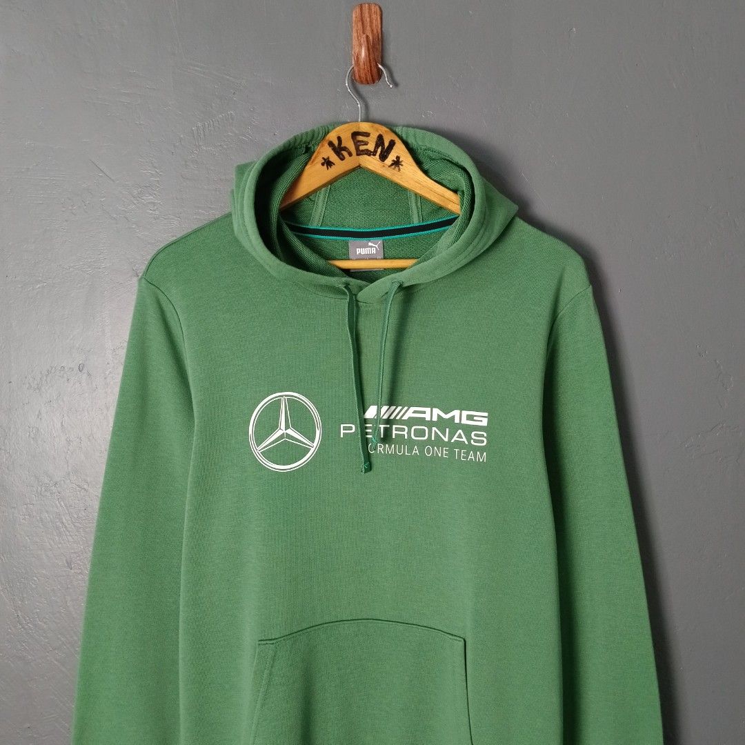 For Men - Puma x Petronas - F1 (Category: Coats, Jackets and Outerwear) located in Bacolod City. Submitted by drop.ph (Listing ID 1469245000, Image 3). Description: Puma - Mercedes AMG Petronas F1 Authentic *Size M - 22x28 *Excellent *No Flaws *Price: 880php *Add SF if outside Bacolod City.