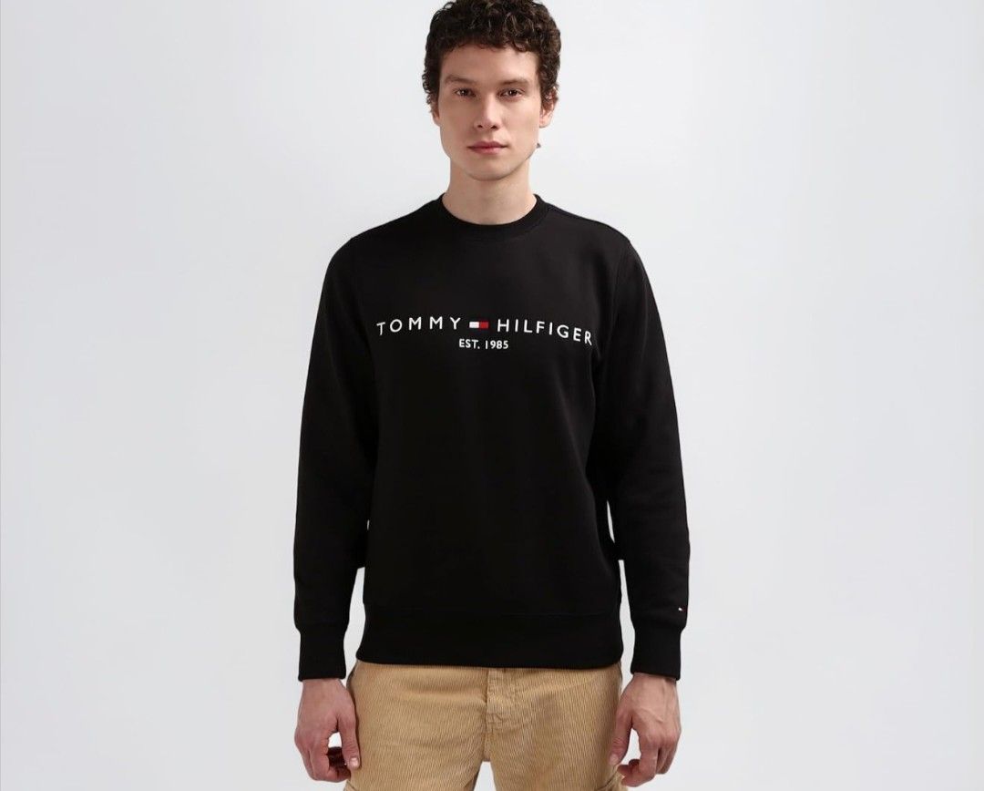 For Men - Tommy Hilfiger - Embroidered (Category: Coats, Jackets and Outerwear) located in Bacolod City. Submitted by drop.ph (Listing ID 1469214781, Image 1). Description: Tommy Hilfiger - Embroidered Script Authentic *Size XXL fits XL - 23.5x28.5 *Excellent *No Flaws *Price: 1,200php *Add SF if outside Bacolod City.