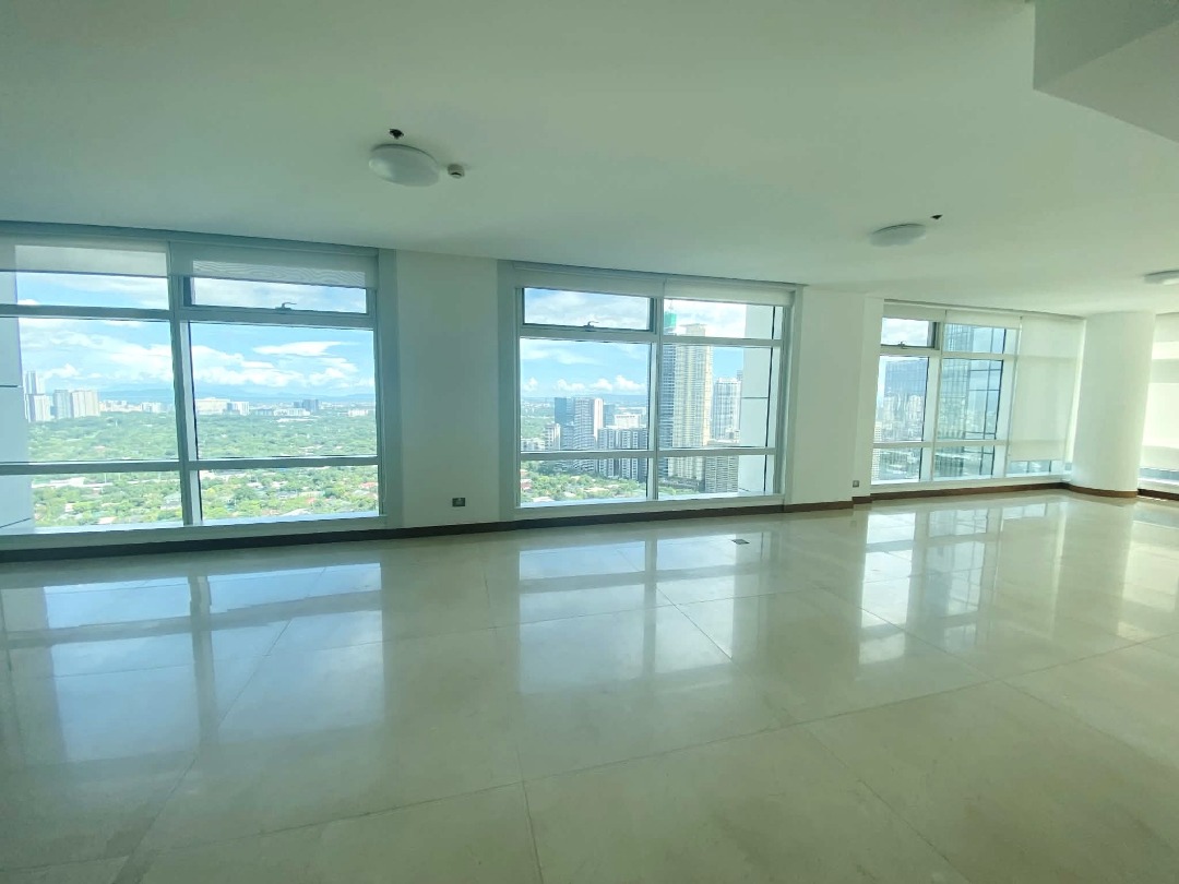(Category: ) located in . Submitted by hvp.realtyinc (Listing ID 1469234418, Image 1). Description: .