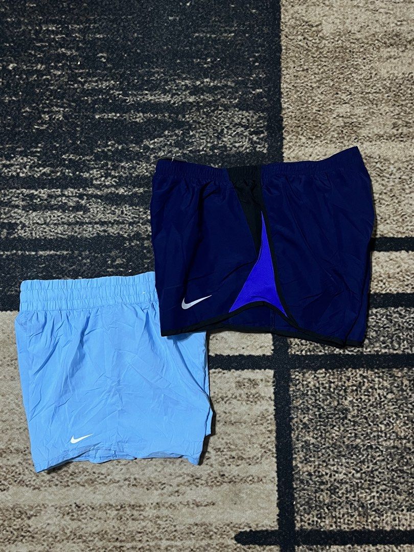 FOR SALE (Category: Shorts) located in Bulacan. Submitted by sef19 (Listing ID 1469277159, Image 1). Description: Nike - size : medium condition : excellent price : ₱680 - mop : gcash / jnt pm 📩📩📩 📍BULACAN.