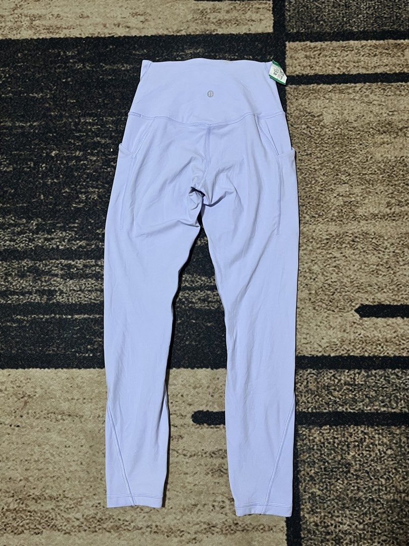 FOR SALE (Category: Other Bottoms) located in Bulacan. Submitted by sef19 (Listing ID 1469278095, Image 3). Description: LULULEMON - size : 4 dot condition : excellent price : ₱400 - mop : gcash / jnt pm 📩📩📩 📍BULACAN.