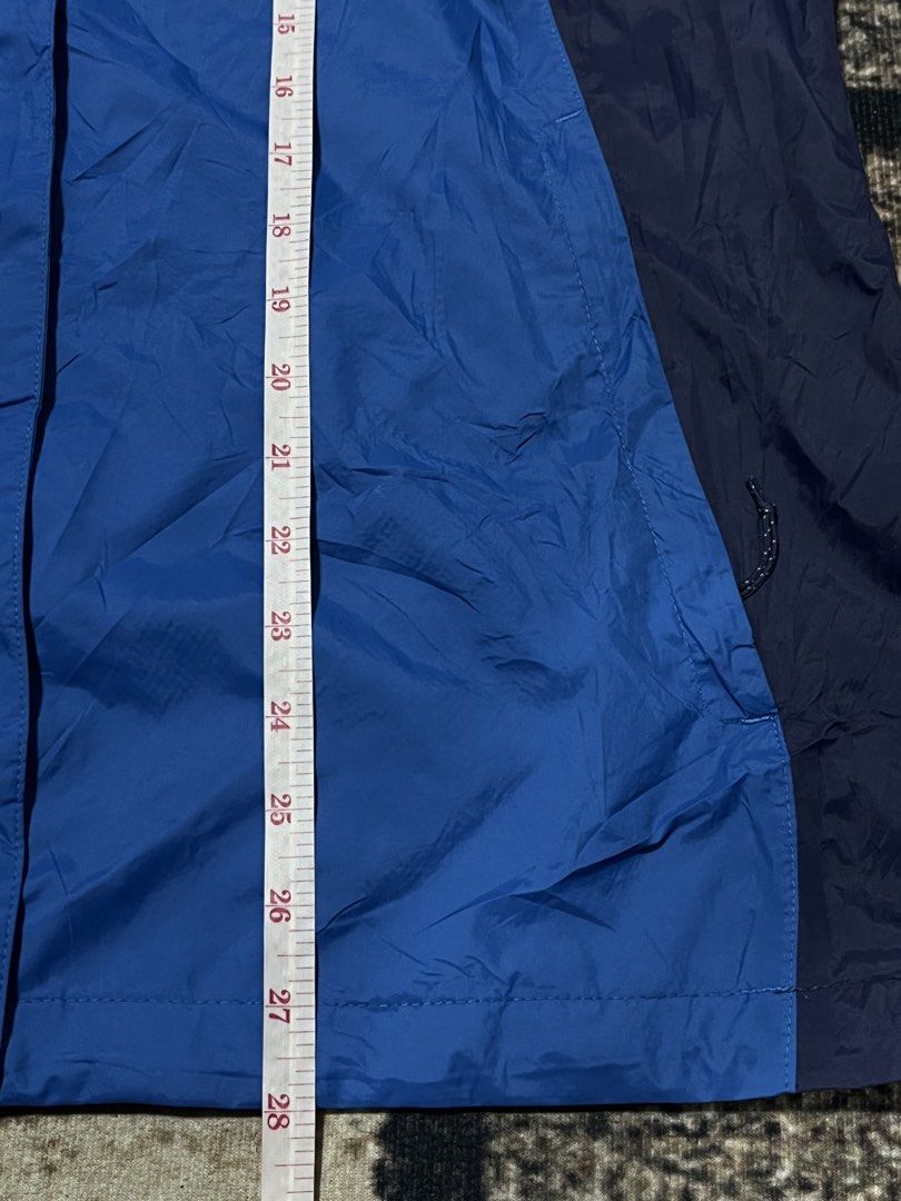 FOR SALE (Category: Coats, Jackets and Outerwear) located in Bulacan. Submitted by sef19 (Listing ID 1469279960, Image 3). Description: Columbia OmniTech - size : large condition : excellent price : ₱880 - mop : gcash / jnt pm 📩📩📩 📍BULACAN.