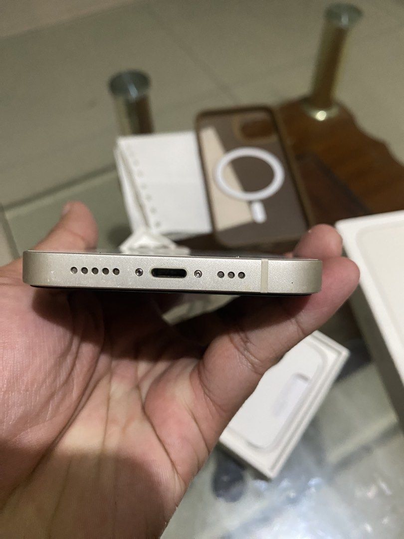 For sale or swap (Category: iPhone 13 Series) located in Paranaque City. Submitted by luwis.0521 (Listing ID 1469243249, Image 2). Description: For sale or swap sa lower unit +cash Iphone 13 starlight🤍 126gb 86 battery health✅ Face id ✅ True tone ✅ No sim restrictions ✅ Zpa/local variant✅ Ntc approved ✅ Unli reset unli check all u want ✅ Complete with resibo buy on silicon valley✅ Issue some paintchip onlybut not affected on performance Not rush