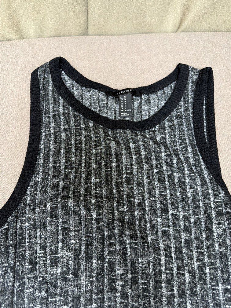 Forever 21 Gray Ribbed Dress (Category: Dresses) located in Las Pinas. Submitted by thealyssacloset (Listing ID 1469213399, Image 2). Description: .