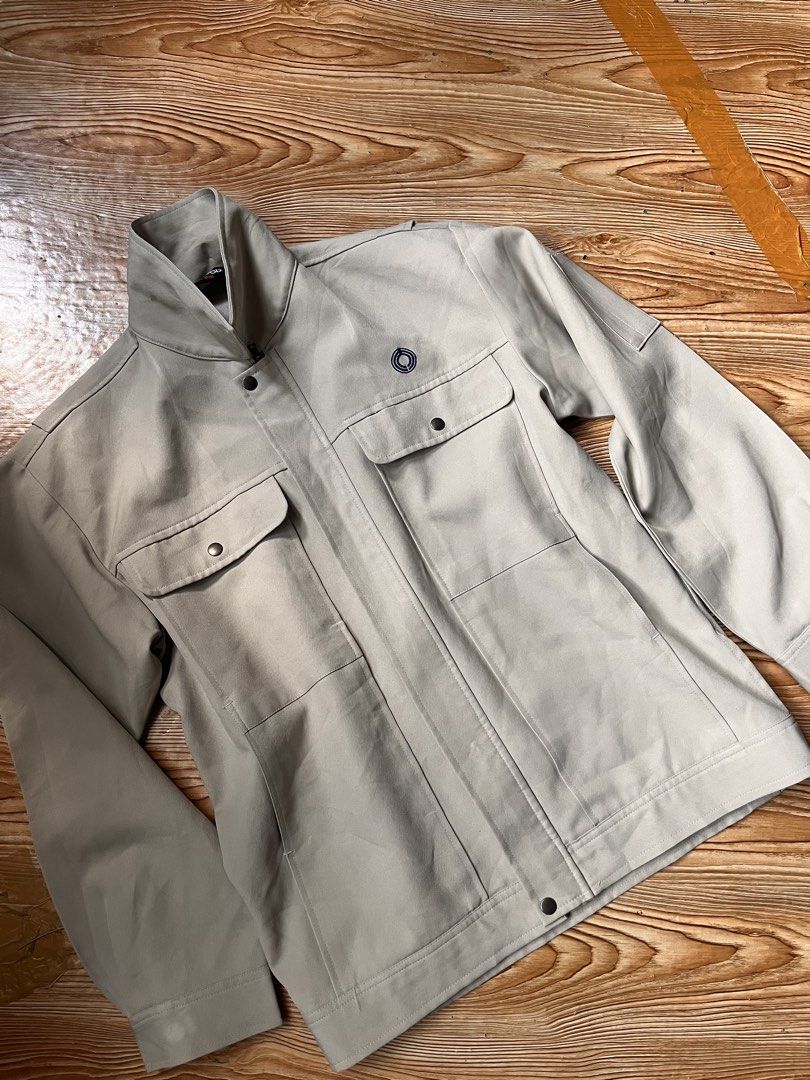Formal Jacket (Category: Coats, Jackets and Outerwear) located in San Jacinto. Submitted by kellysthrift_ (Listing ID 1469195121, Image 2). Description: Formal Jacket for men .