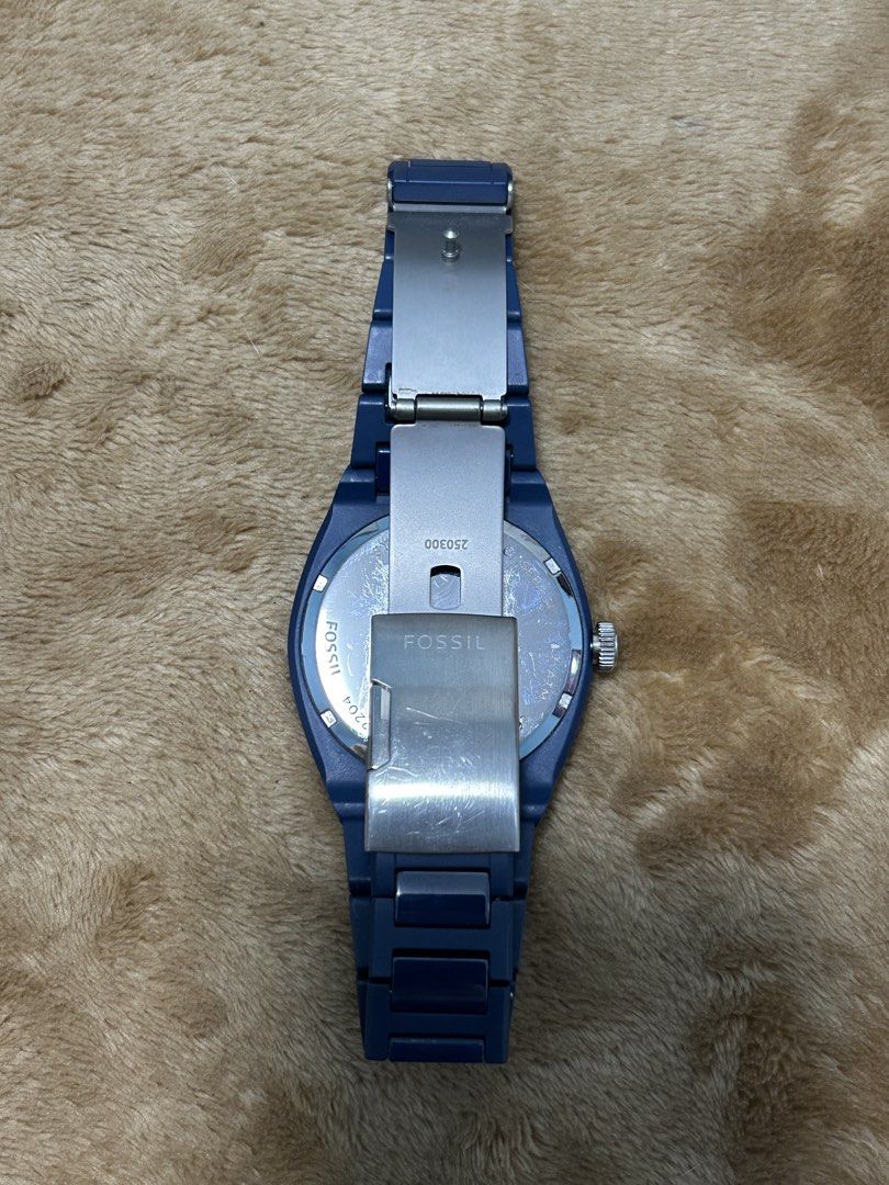 FOSSIL Men’s Watch - Everett Collection (Category: Men's Watches) located in Las Pinas. Submitted by berlyns (Listing ID 1469313826, Image 3). Description: FOSSIL Men’s Watch - Everett Collection — ₱6,500 (negotiable) — Authentic (from Saudi Arabia) — Lightly used; has minimal signs of usage — Includes tin box Payment: GCash / Maya / GoTyme / Metrobank / Maribank Delivery: Lalamove (Las Piñas) / J&T / LBC.