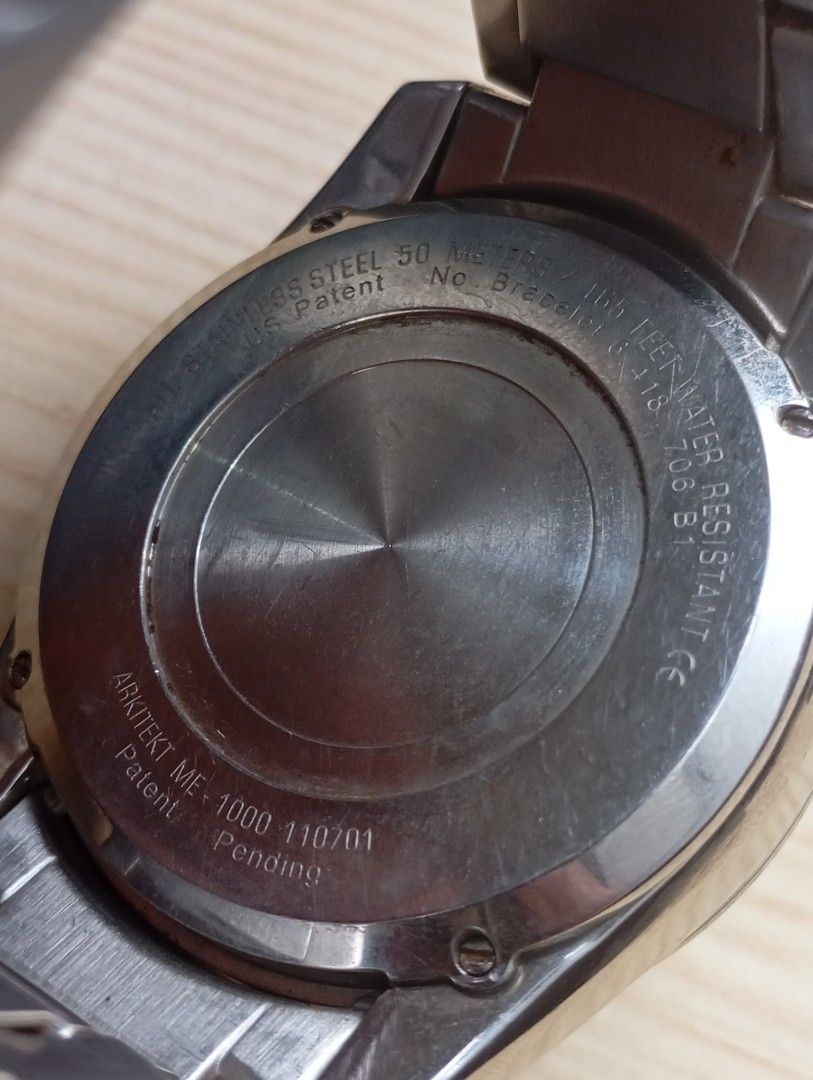 Fossil twist (Category: Men's Watches) located in Las Pinas. Submitted by quick_deals_great_finds2 (Listing ID 1469200360, Image 3). Description: Original good working condition Quartz with battery 40mm Fits wrist size 6.8.