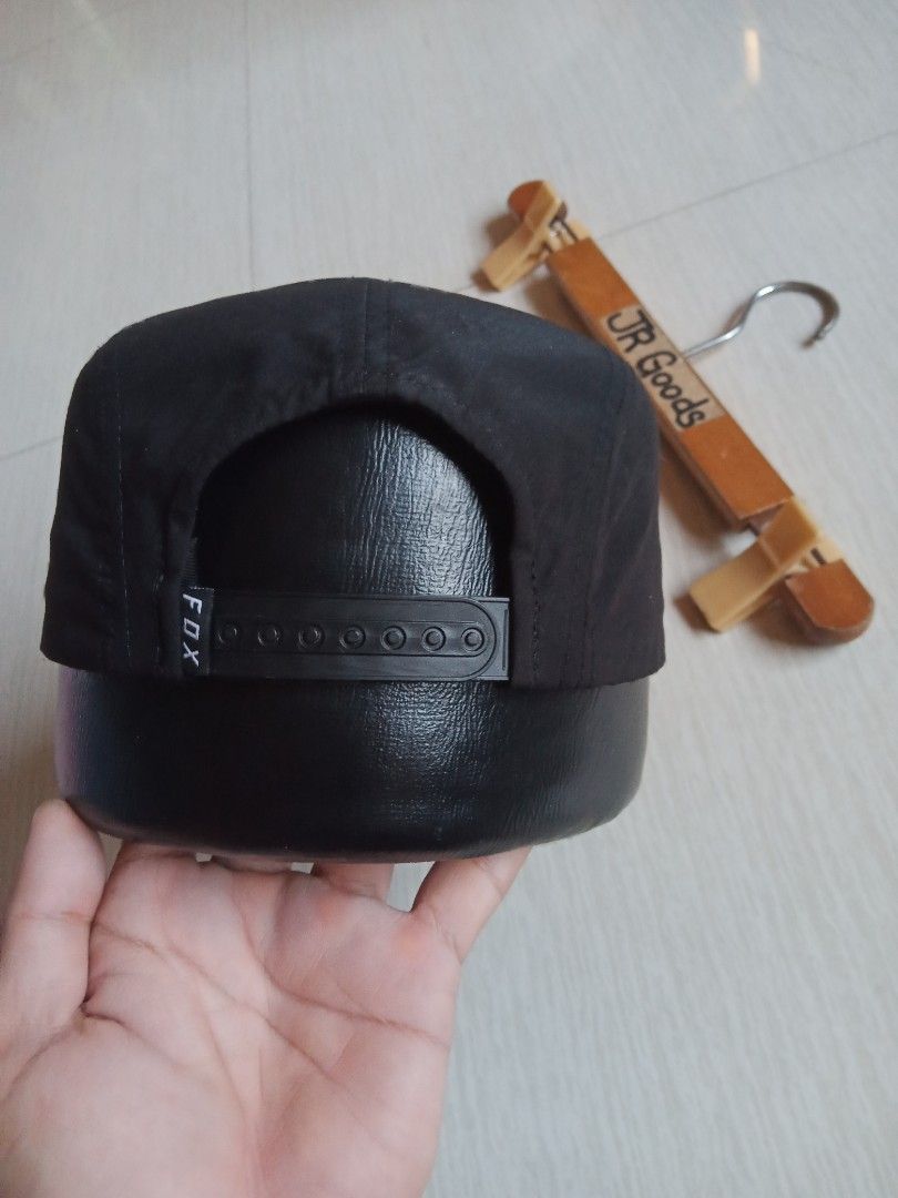 Fox Head Black Snapback Hat (Category: Caps & Hats) located in Tanay. Submitted by jrgoods (Listing ID 1469326719, Image 3). Description: Fox OSFA Excellent to new condition 650+ship TANAY RIZAL LOCATION SHIPPING NATIONWIDE - Design: Embroidered mountain triangle patch on front with small Fox logo tab on back - Material: 100% polyester - Fit: OSFA (One Size Fits All) with adjustable plastic snapback closure - Details: Inside label shows Irvine, C