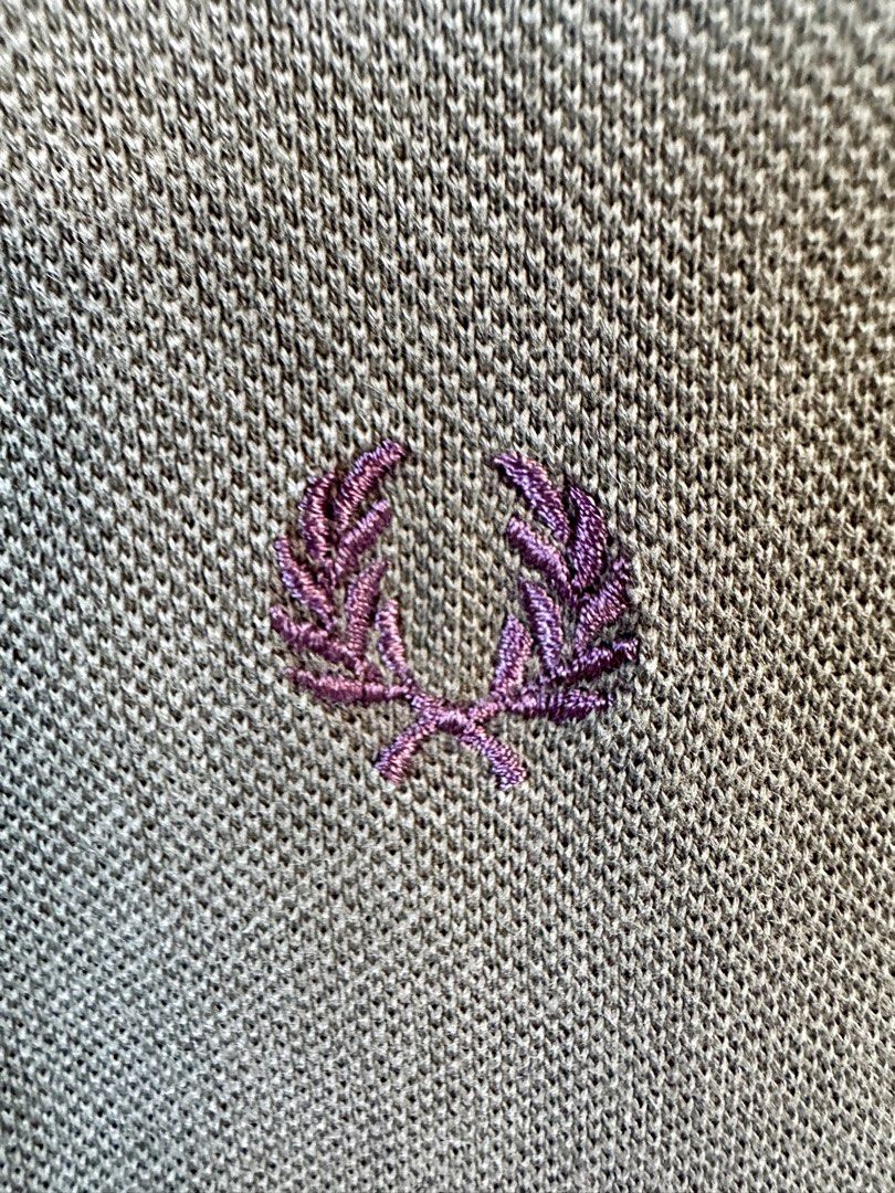 Fred Perry (Category: Tshirts & Polo Shirts ) located in Cordova. Submitted by thrifttripbyreg (Listing ID 1469229407, Image 3). Description: Fred Perry twin-tipped piqué polo shirt..