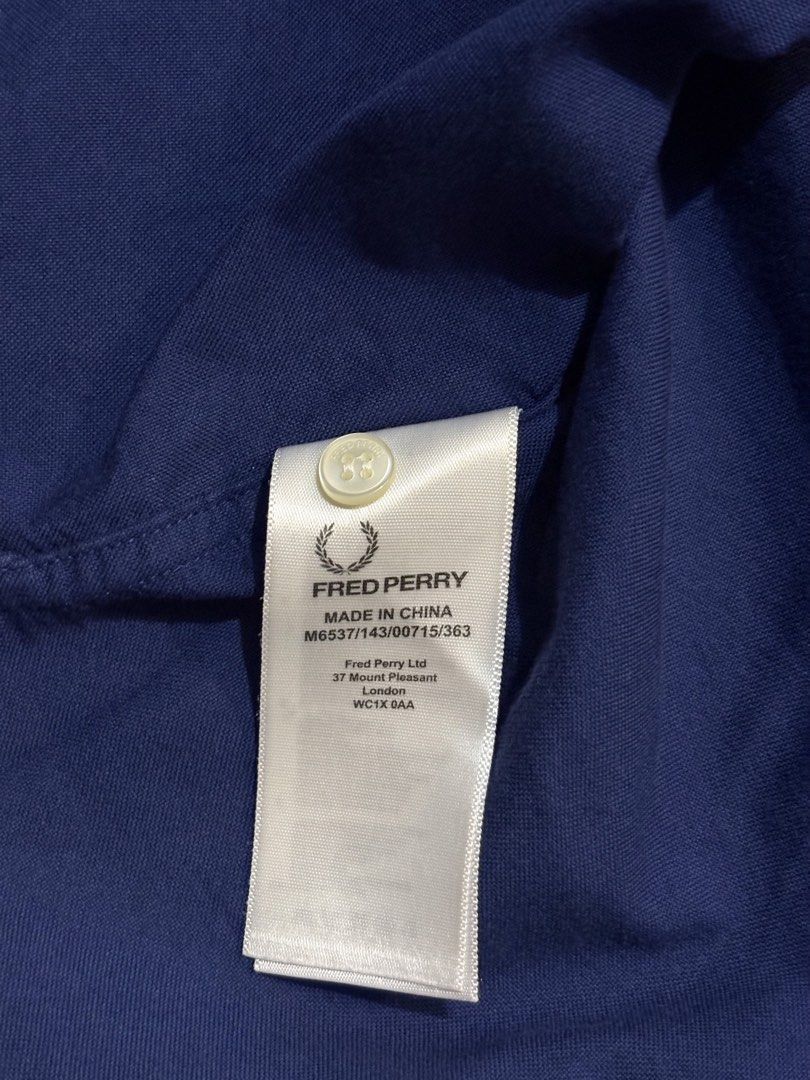 Fred Perry button down (Category: Tshirts & Polo Shirts ) located in Caloocan City. Submitted by thlyn (Listing ID 1469338355, Image 3). Description: As new condition .