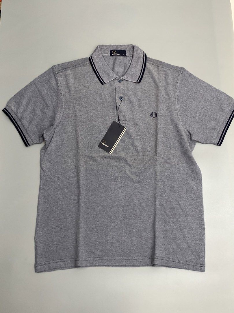 Fred Perry Polo Shirt (Category: Tshirts & Polo Shirts ) located in Mexico. Submitted by bugskiethrift (Listing ID 1469252179, Image 3). Description: size: medium 21x27 good as new condition with hangtag bump a message for more info.