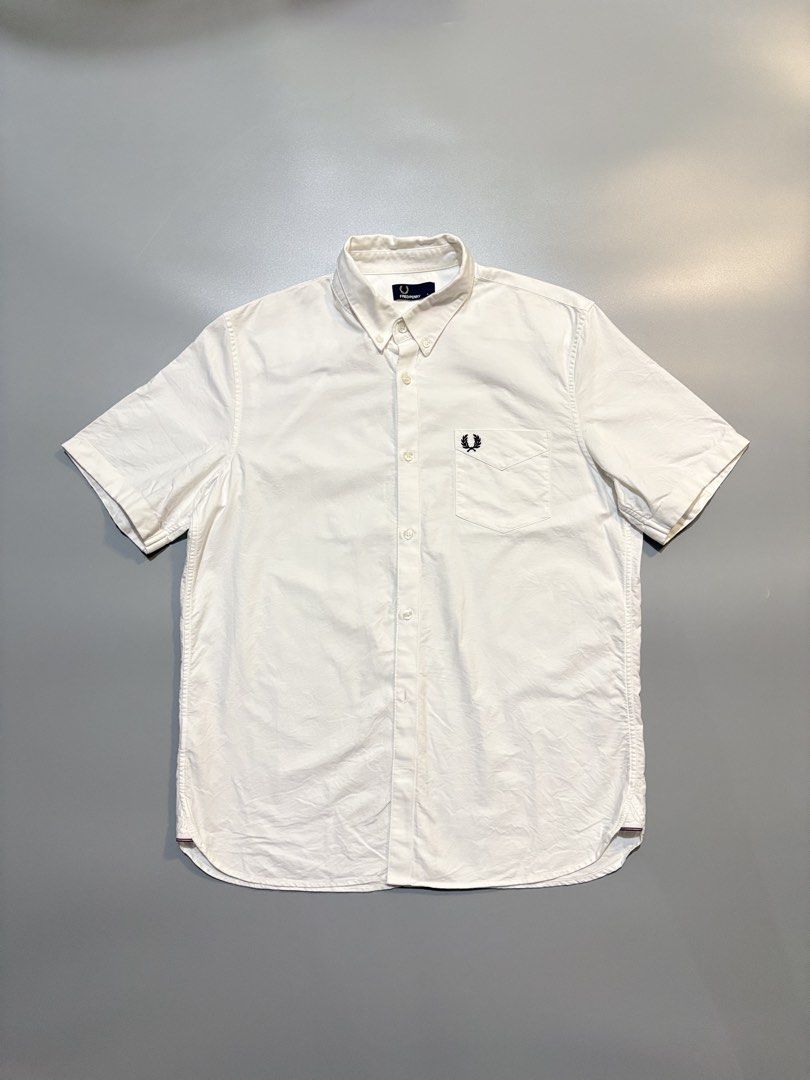 Fred Perry short sleeve (Category: Tshirts & Polo Shirts ) located in Caloocan City. Submitted by thlyn (Listing ID 1469338644, Image 2). Description: As new condition .