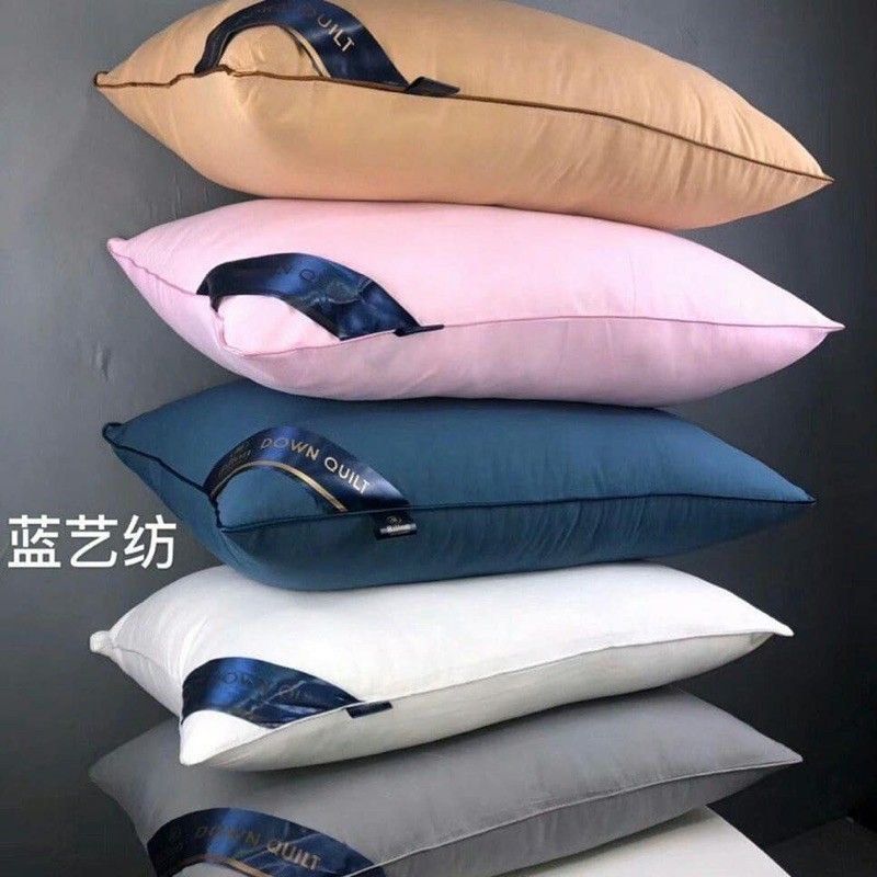 FREESF 10PCS HILTON PILLOW (Category: Cushions & Throws) located in Manila. Submitted by hotelbeddings_ph (Listing ID 1469202039, Image 1). Description: BUNDLE OF 10PCS HILTON PILLOWS 18*28 INCHES SOFT AND FLUFFY HUGGABLE MOP : COD | GCASH | MAYA | BANK TRANSFER SAME DAY DELIVERY | ALSO OPEN FOR BULK ORDERS | WHOLESALE .