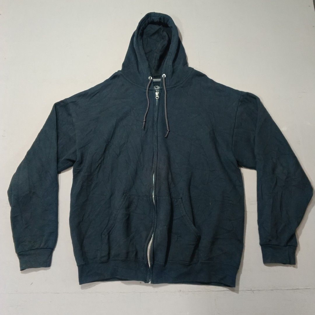 Fruit Of The Loom (Category: Hoodies) located in Pili. Submitted by jevin_ukay (Listing ID 1469184838, Image 1). Description: FRUIT OF THE LOOM XL ON TAG LIGHTLY USED EXCELLENT COLOR:10/10 DIMES: 23X28 LOCATION BICOL.