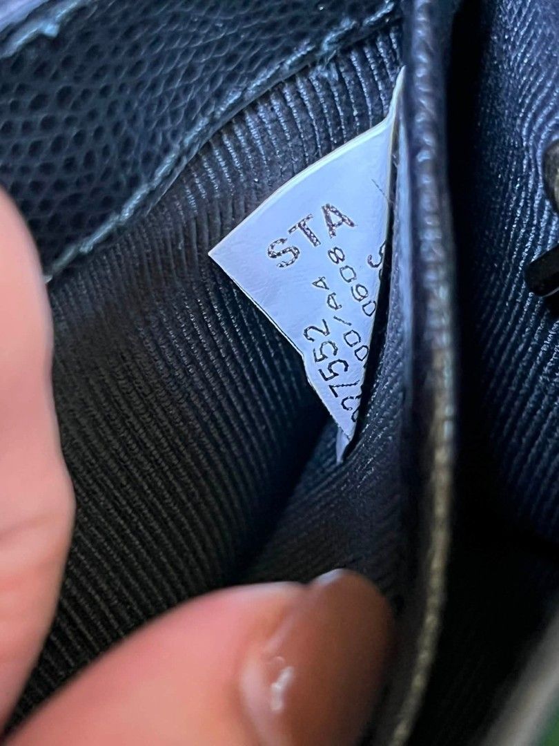 Furla Metropolis shoulder bag (Category: Shoulder Bags) located in Sorsogon. Submitted by ukay_finds9.9 (Listing ID 1469338032, Image 3). Description: accepting counter offer.