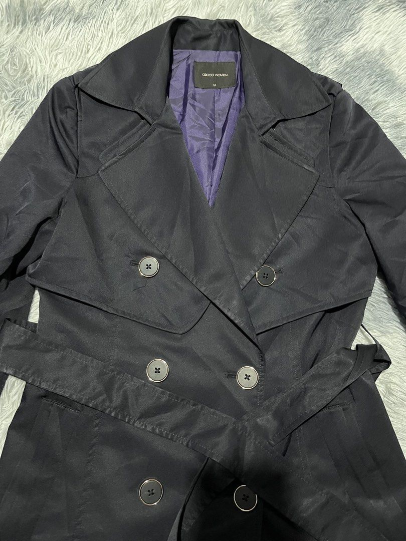 G2000 Women Trench Coat (Category: Coats, Jackets and Outerwear) located in Sasmuan (Sexmoan). Submitted by winterclothes.ph (Listing ID 1469188495, Image 2). Description: G2000 Women Trench Coat 34 on tag XS Width 17 Length 35 Excellent Condition.