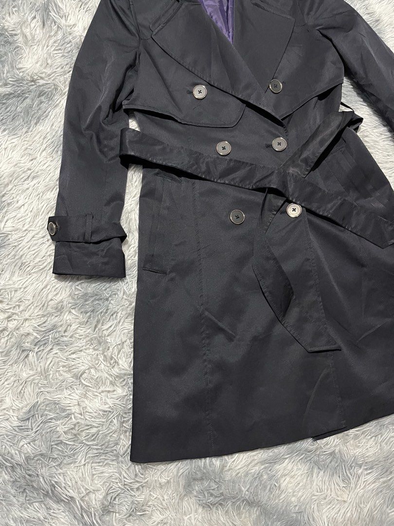 G2000 Women Trench Coat (Category: Coats, Jackets and Outerwear) located in Sasmuan (Sexmoan). Submitted by winterclothes.ph (Listing ID 1469188495, Image 3). Description: G2000 Women Trench Coat 34 on tag XS Width 17 Length 35 Excellent Condition.