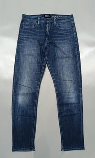 (Category: ) located in . Submitted by aydenthriftwear (Listing ID 1469327851, Image 1). Description: .