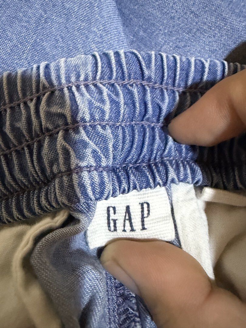 GAP Lyocell Jogger Pants Light Blue Size S (Category: Jeans) located in Siquijor. Submitted by yhostuff (Listing ID 1469178036, Image 2). Description: - Brand: GAP - tag Size: Small -actual size: M-Semi L - Color: Light Blue - Material: 100% Lyocell (ultra-soft, lightweight, and breathable) - Fit: Relaxed fit through the legs with knee seam details - Waistband: Elastic with adjustable drawstring - Pockets: Front patch pockets and back buttoned we