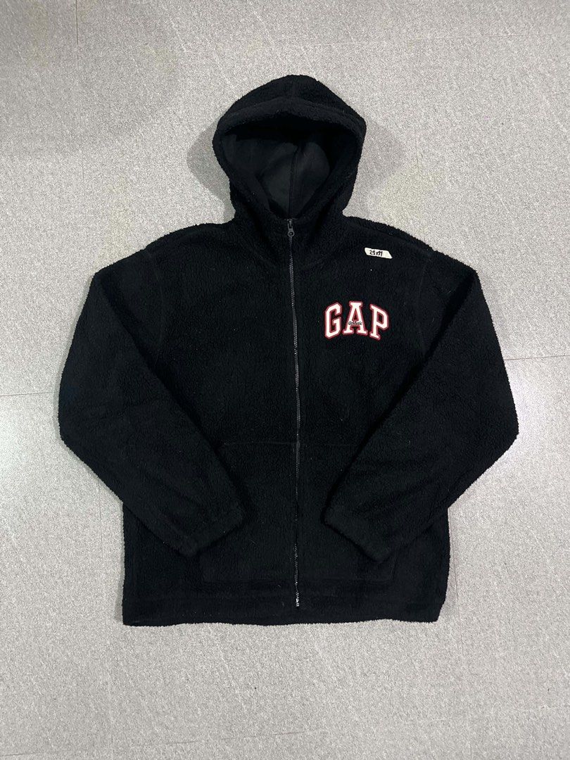 GAP SHERPA JACKET (Category: Coats, Jackets and Outerwear) located in Manila. Submitted by thriftniotits (Listing ID 1469294115, Image 1). Description: - Excellent Condition - No issue - Dimes - 23x27 - Color rate 9.8/10 Pm for more details!.