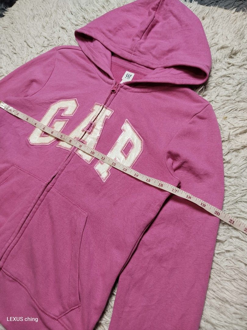GAP womens zipup. (Category: Coats, Jackets and Outerwear) located in Manila. Submitted by lexusthrift1995 (Listing ID 1469296262, Image 2). Description: Size- XXL on tag but fit to SMALL Dimension- 17x22 Color rate- 9/10 Condition- 9/10 issue- no issue but need wash good condition ‼️200.pesos plus shipping fee 💸MODE OF PAYMENT- GCASH payment first 🚛MODE OF DELIVERY- J&T or LALAMOVE 📍LOCATION- NORTH CALOOCAN CAMARIN BRGY.177 1705 SUNFLOWER STR