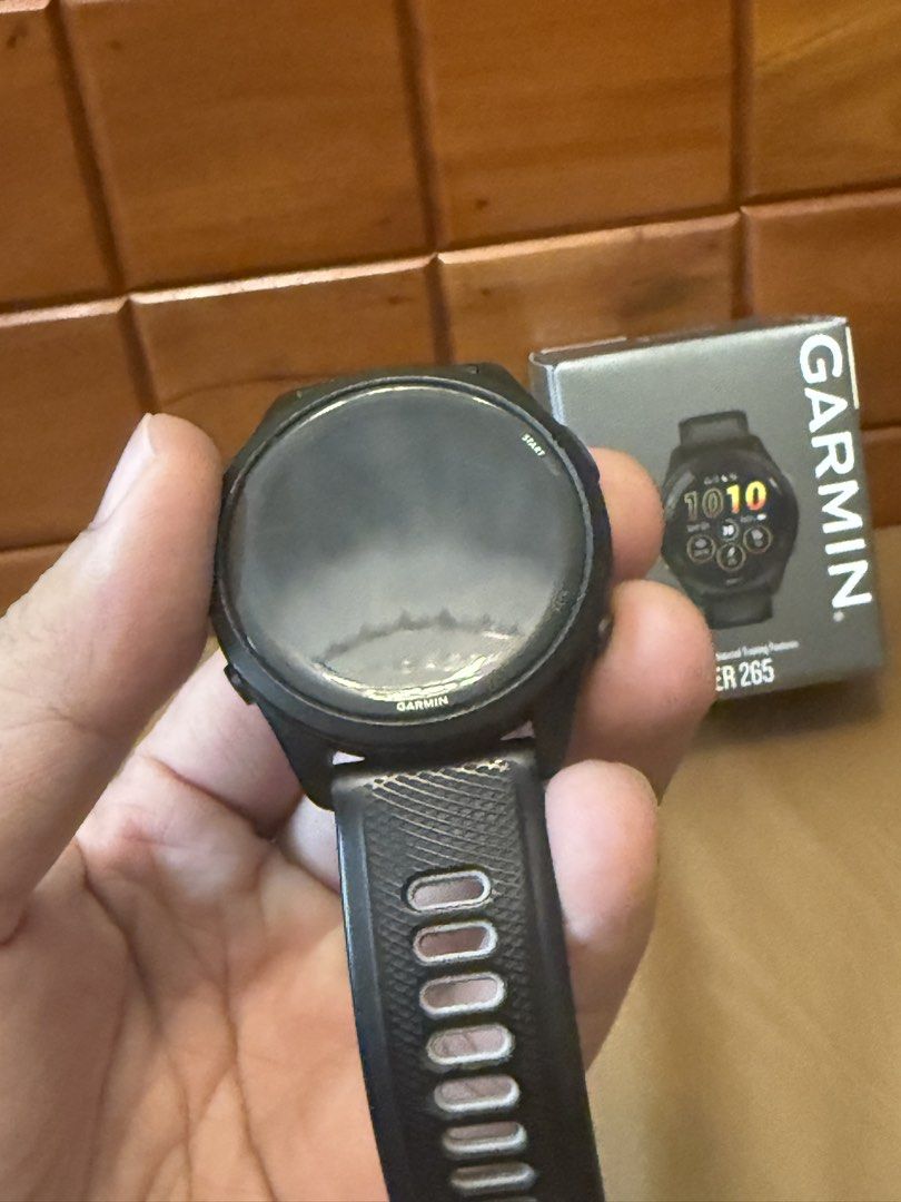Garmin Forerunner 265 (Category: Cardio & Fitness Machines) located in Pasay City. Submitted by tatatadzzz (Listing ID 1469177146, Image 3). Description: Garmin Forerunner 265 Bought March 2025 (Garmin MOA) w/ box and receipt Slight scratch on the screen, no performance issues ₱15,000 (negotiable) meet up only MOP via Gcash/Gotyme/Bank Transfer RFS: decluttering .