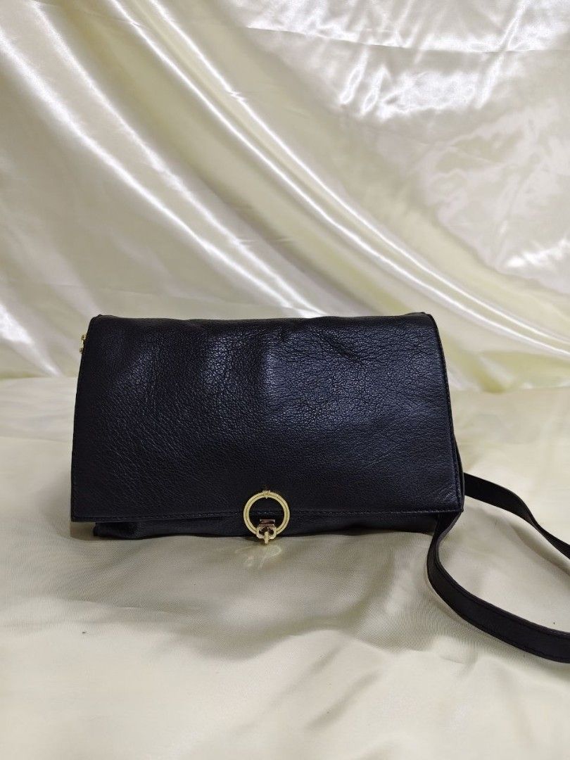 GENUINE LEATHER SLING 11/8" (Category: Cross-body Bags) located in Gamu. Submitted by 2022bagsbunny (Listing ID 1469192027, Image 1). Description: .
