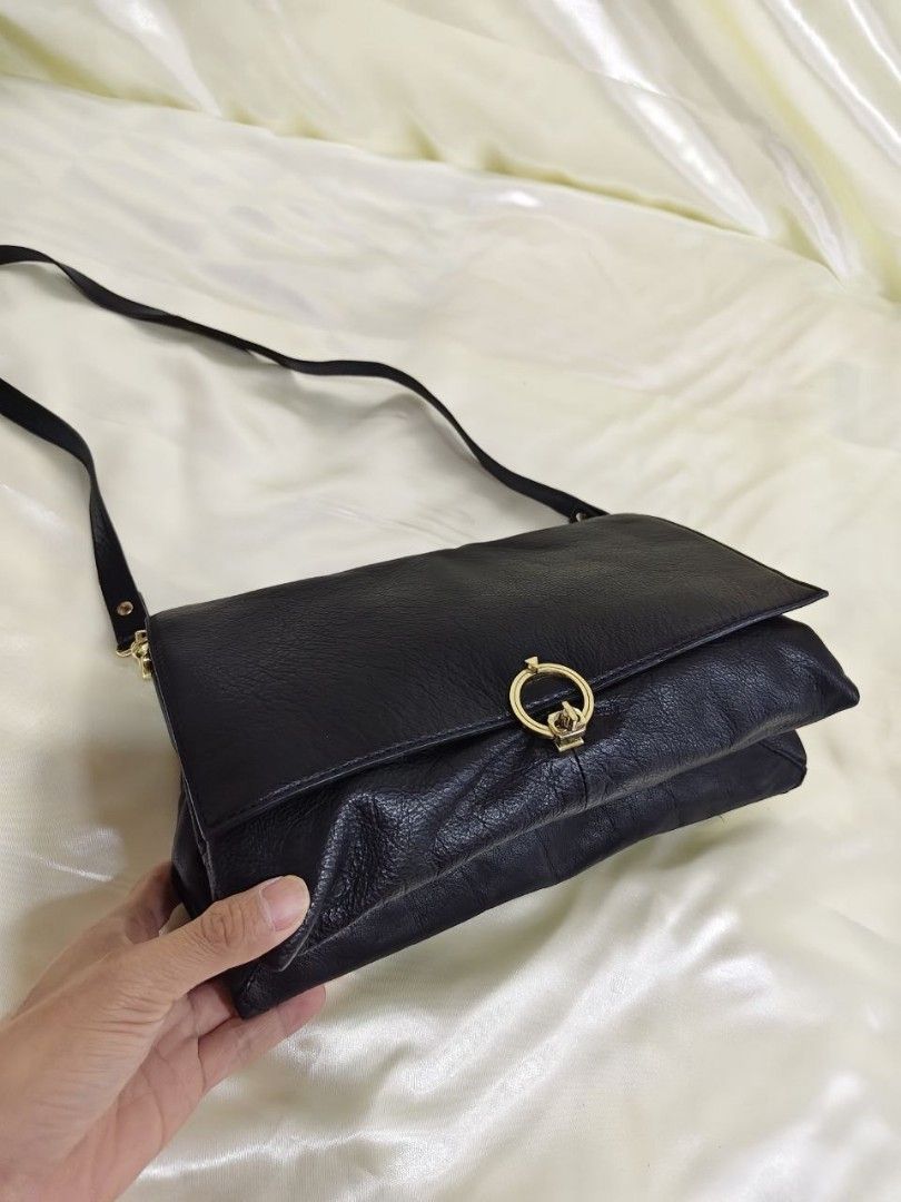 GENUINE LEATHER SLING 11/8" (Category: Cross-body Bags) located in Gamu. Submitted by 2022bagsbunny (Listing ID 1469192027, Image 3). Description: .