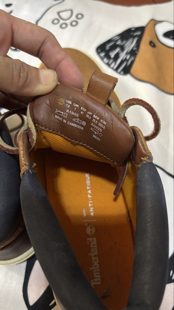 Genuine Timberland (Category: Casual Shoes) located in Manila. Submitted by sliping4restrenzie13 (Listing ID 1469168457, Image 3). Description: Genuine leather timberland shoes 7.5 US MENS.