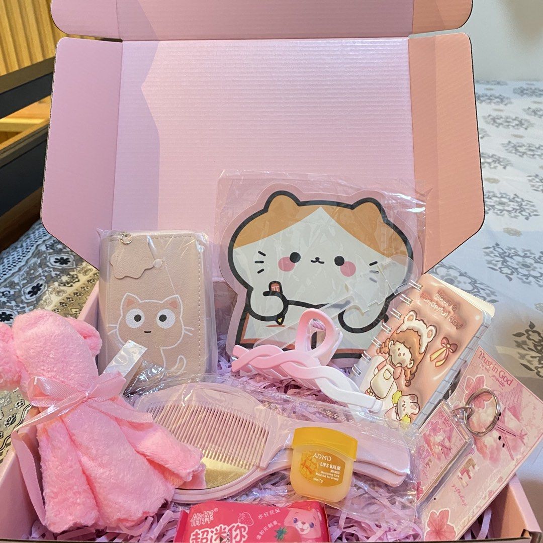Gift Set ( for girls ) (Category: Other Stationery & Craft) located in Nasugbu. Submitted by aye_creation (Listing ID 1469285834, Image 3). Description: .