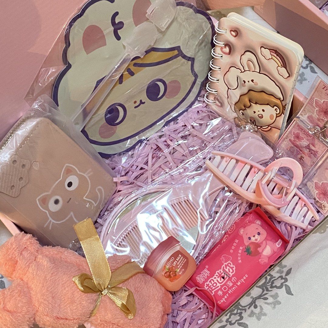 Gift Set ( for girls ) (Category: Other Stationery & Craft) located in Nasugbu. Submitted by aye_creation (Listing ID 1469286101, Image 2). Description: .