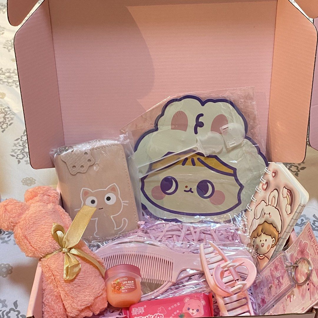 Gift Set ( for girls ) (Category: Other Stationery & Craft) located in Nasugbu. Submitted by aye_creation (Listing ID 1469286101, Image 3). Description: .