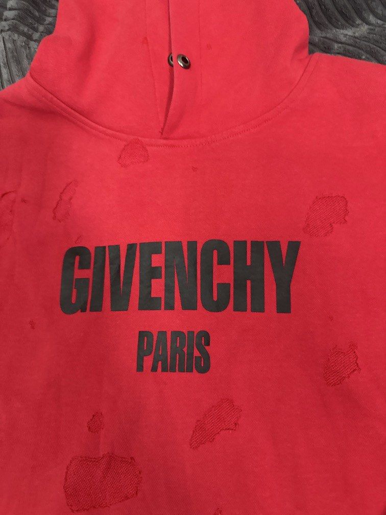 GIVENCHY PULL OVER RED HOODIE JACKET (Category: Beverages) located in Angeles City. Submitted by migs_font29 (Listing ID 1469260002, Image 2). Description: .