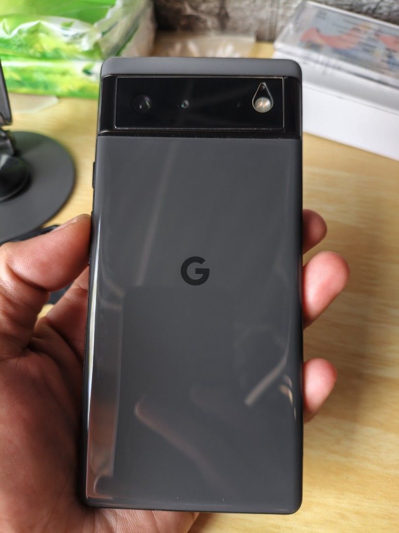 Google Pixel 6 (Category: Google Pixel) located in Manila. Submitted by xavier.king_989 (Listing ID 1469161962, Image 3). Description: 📱 FOR SALE: Google Pixel 6 — Complete Package 📌 Specs: - ✅ 6.4-inch 90Hz Smooth Display ​ - ✅ Google Tensor chip ​ - ✅ 50MP + 12MP Ultra-wide Camera ​ - ✅ 8GB RAM / 128GB Storage ​ - ✅ Android 17 — latest version na! 🚀 ​ - ✅ Malinis at mabilis pa 📦 Kasama: - ✅ Unit na may Tempered Glass nakalagay ​ - ✅ Origina