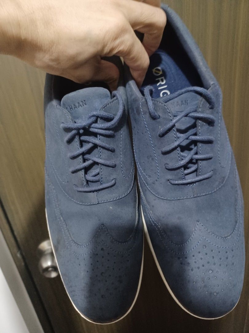 Great shoes colehaan (Category: Casual Shoes) located in Mandaluyong City. Submitted by usamenfashionhaul (Listing ID 1469164322, Image 1). Description: comfortable and amazing shoes.you'll like it..