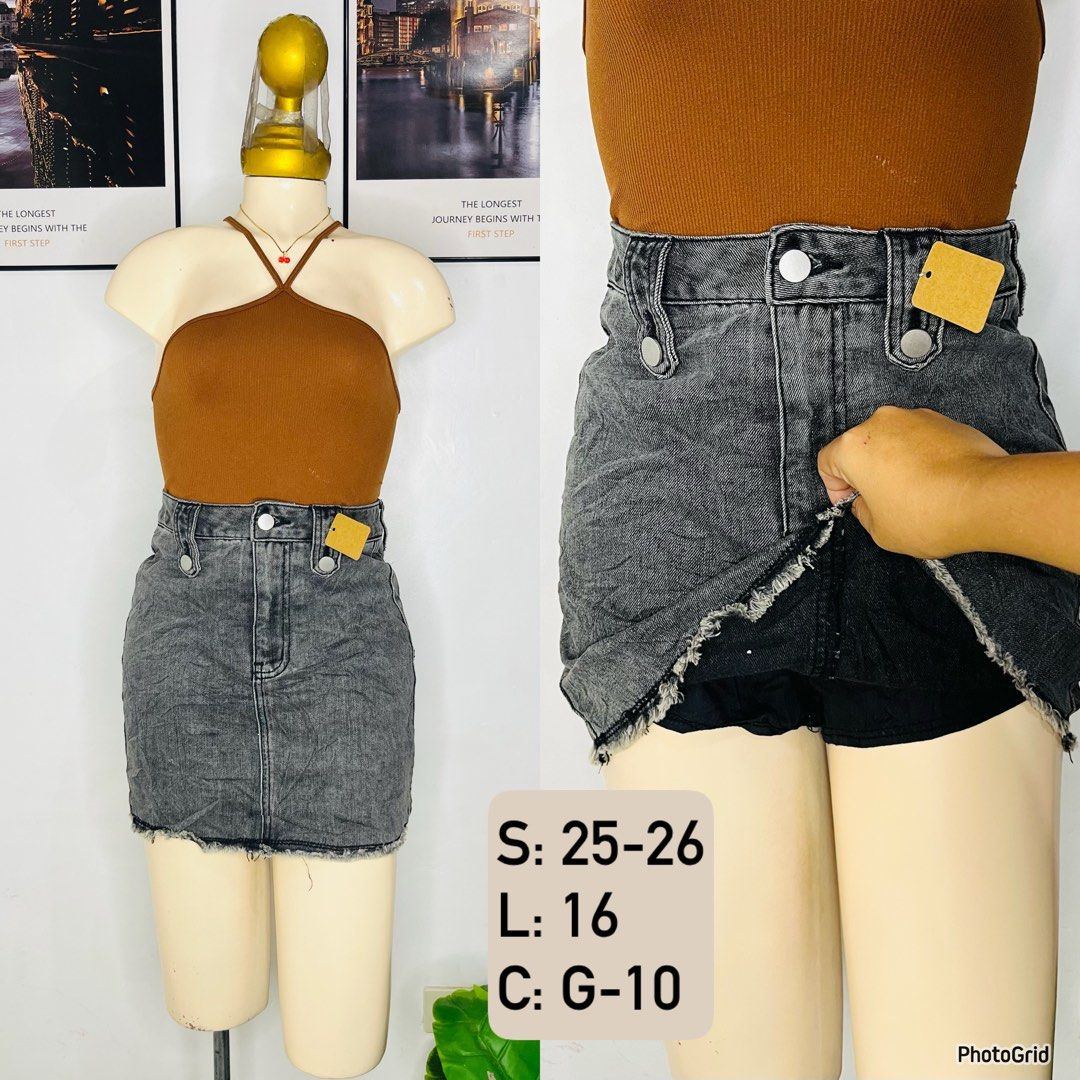 Grey Denim Skort | S 25-26 (Category: Skirts) located in Manila. Submitted by bengirlclothing (Listing ID 1469303531, Image 1). Description: - Size: (fits waist 25 to 26 inches) - Length: 16 inches - Color/Wash: Grey denim.