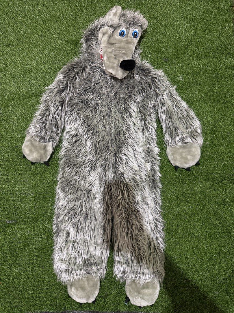 Grey Wolf Costume Jumpsuit with Headpiece (Category: Babies & Kids Fashion) located in San Fernando. Submitted by InvisibleMe (Listing ID 1469249720, Image 1). Description: - Fluffy grey wolf full-body costume in soft plush material - Attached big hood featuring cartoon eyes, black snout, and felt teeth - Paw-shaped hands and feet complete with black claws - Convenient and easy zip-up front style - Ideal for costume parties, cosplay events, and H