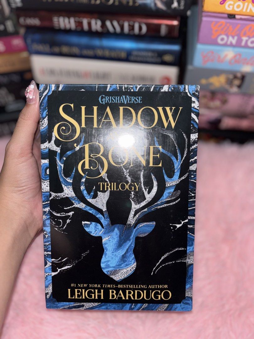 Grishaverse Shadow and Bone Trilogy Box Set Leigh Bardugo (Category: Storybooks) located in Batangas. Submitted by solunarareads (Listing ID 1469202594, Image 2). Description: - Title: Shadow and Bone Trilogy - Author: Leigh Bardugo - Format: Square Fish Paperbacks with Box Slipcase - Includes: Shadow and Bone, Siege and Storm, Ruin and Rising - Perfect for: YA fantasy fans 📍Batangas City 🚚 TCO or Direct JnT 🧾 Gcash or Maribank.