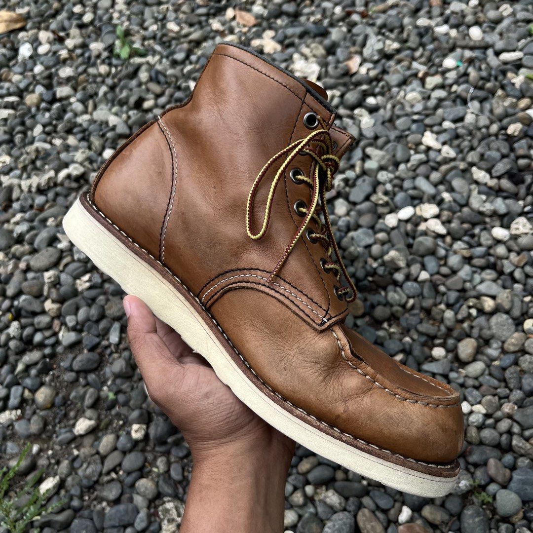 G.T. Hawkins Moc Toe Boots (Category: Boots) located in Samal. Submitted by thatsodd (Listing ID 1469205929, Image 3). Description: .