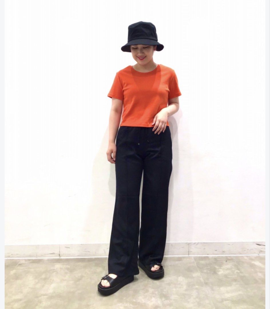 GU Black Pull-On Pants Size M (Category: Other Bottoms) located in Cavite. Submitted by yakultjeni85475 (Listing ID 1469373997, Image 3). Description: - Brand: GU - Color: Black - Size: M - Material: 100% polyester - Fit: Relaxed straight leg - Waistband: Elastic with drawstring closure - Details: Center seam on front of both legs - Styling: Versatile for casual or dressed-up wear.