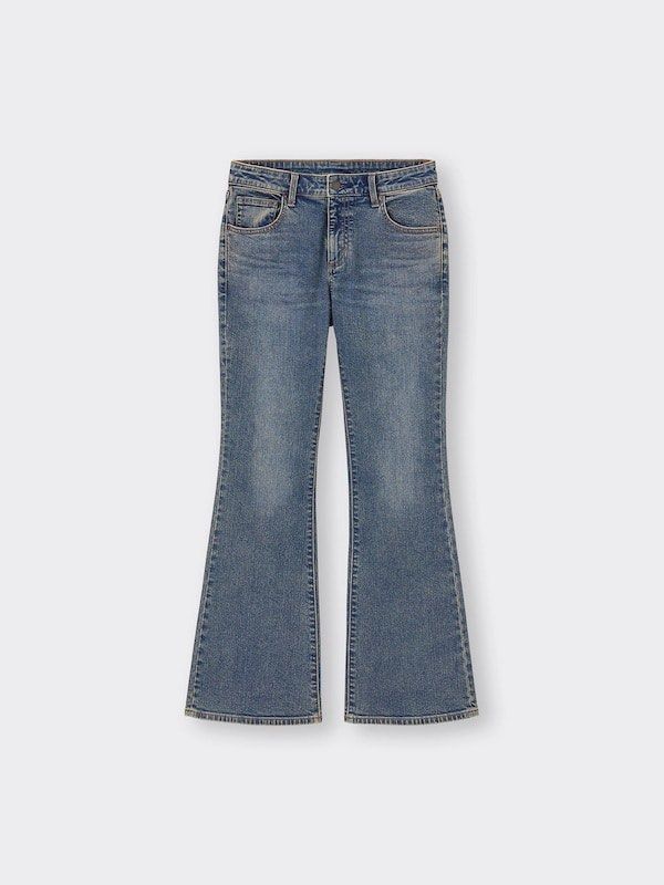 GU x Uniqlo Flared Denim Pants (Category: Other Bottoms) located in Cabanatuan. Submitted by boutiquelouise (Listing ID 1469290571, Image 2). Description: .