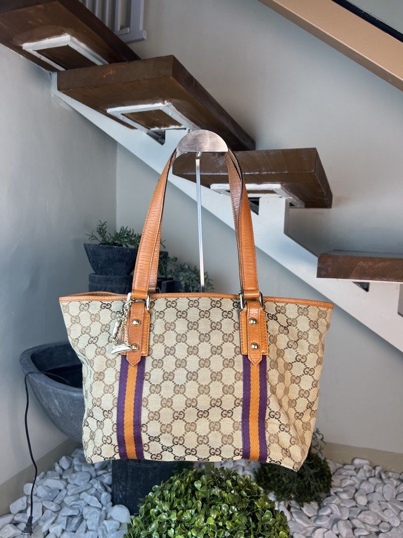 Gucci GG Canvas Tote Bag PM size (Category: Tote Bags) located in Manila. Submitted by gailmg (Listing ID 1469181118, Image 1). Description: AUTHENTIC GG CANVAS.