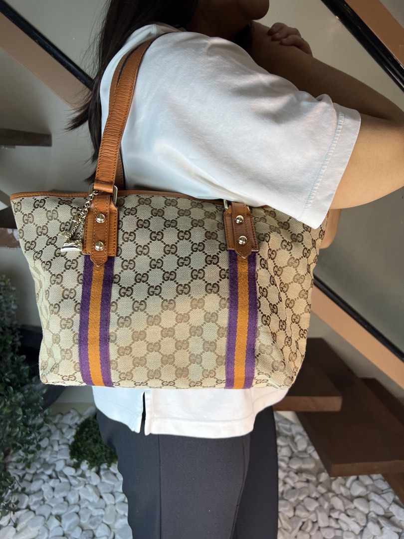 Gucci GG Canvas Tote Bag PM size (Category: Tote Bags) located in Manila. Submitted by gailmg (Listing ID 1469181118, Image 3). Description: AUTHENTIC GG CANVAS.