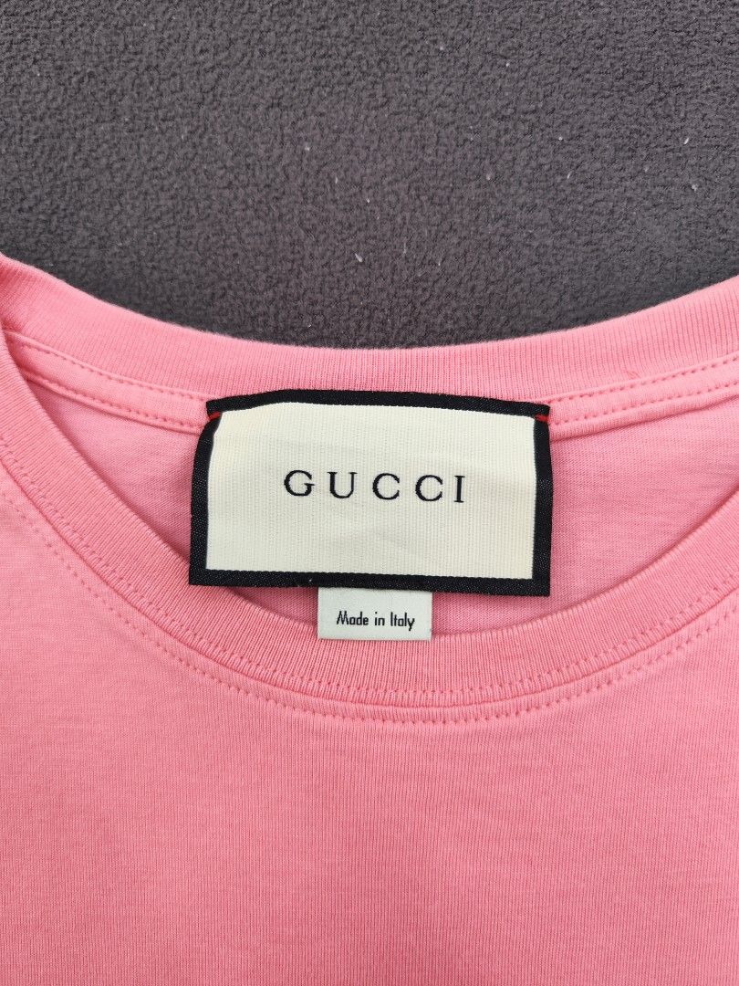 Gucci Sexiness Tee (Category: Luxury Apparel) located in Bulacan. Submitted by emilj23 (Listing ID 1469200464, Image 3). Description: Gucci Sexiness Tee Size L on tag L 25 W 18.5 Condition 9.5/10 Color rate 9.5/10 No Issue.