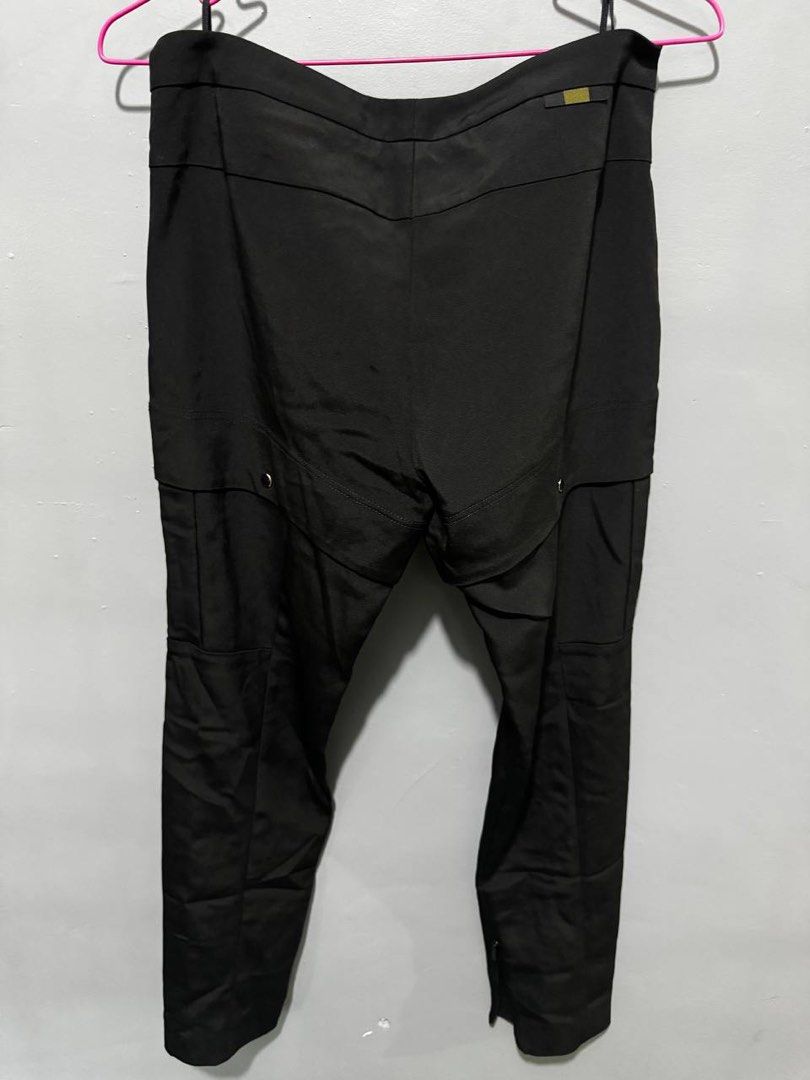 Gucci Trousers (Category: Other Bottoms) located in Marikina City. Submitted by anndergroundmarket (Listing ID 1469163974, Image 2). Description: Silver tone metal snaps and zipper pulls engraved with Gucci scripts..